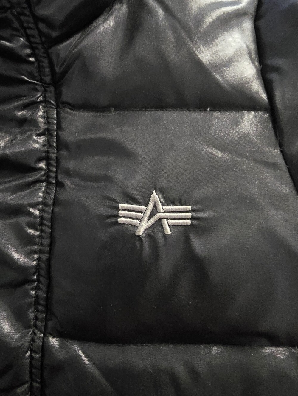ALPHA IND. Black Kid's Puffer Jacket with Hood And Embroidered Logo - Picture 7 of 16
